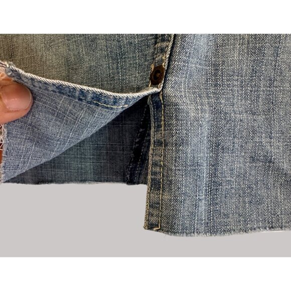 Y2K Gloria Vanderbilt Distressed Denim Skirt With Floral Patchwork & Frayed Hem - Picture 11 of 12